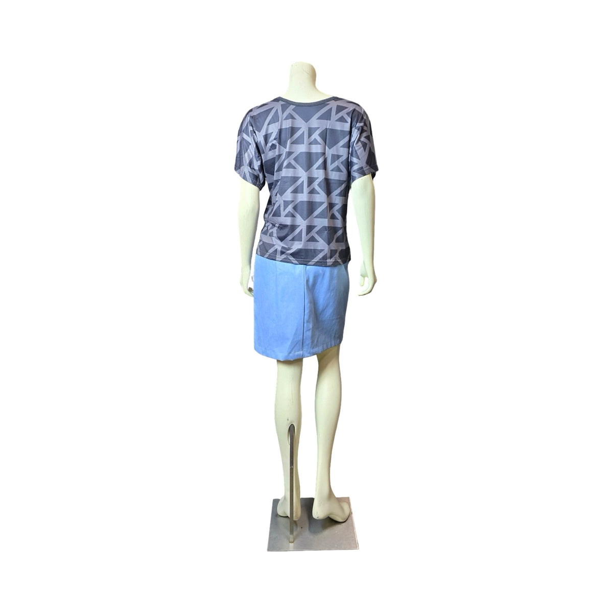 KZ MONOGRAM, BLACK, SCOOP NECK